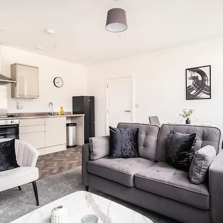 Modern 1 Bed Apartment In Central Wrexham Exterior photo