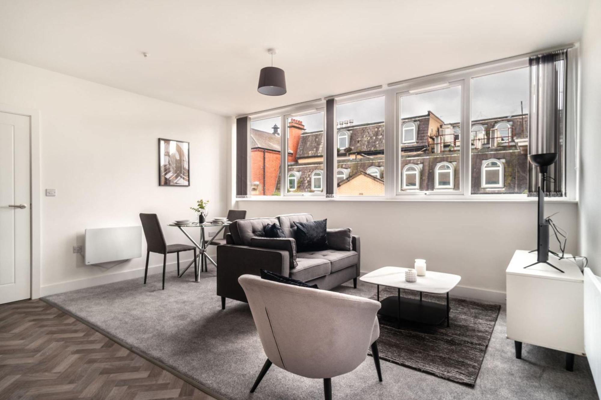 Modern 1 Bed In Apartment