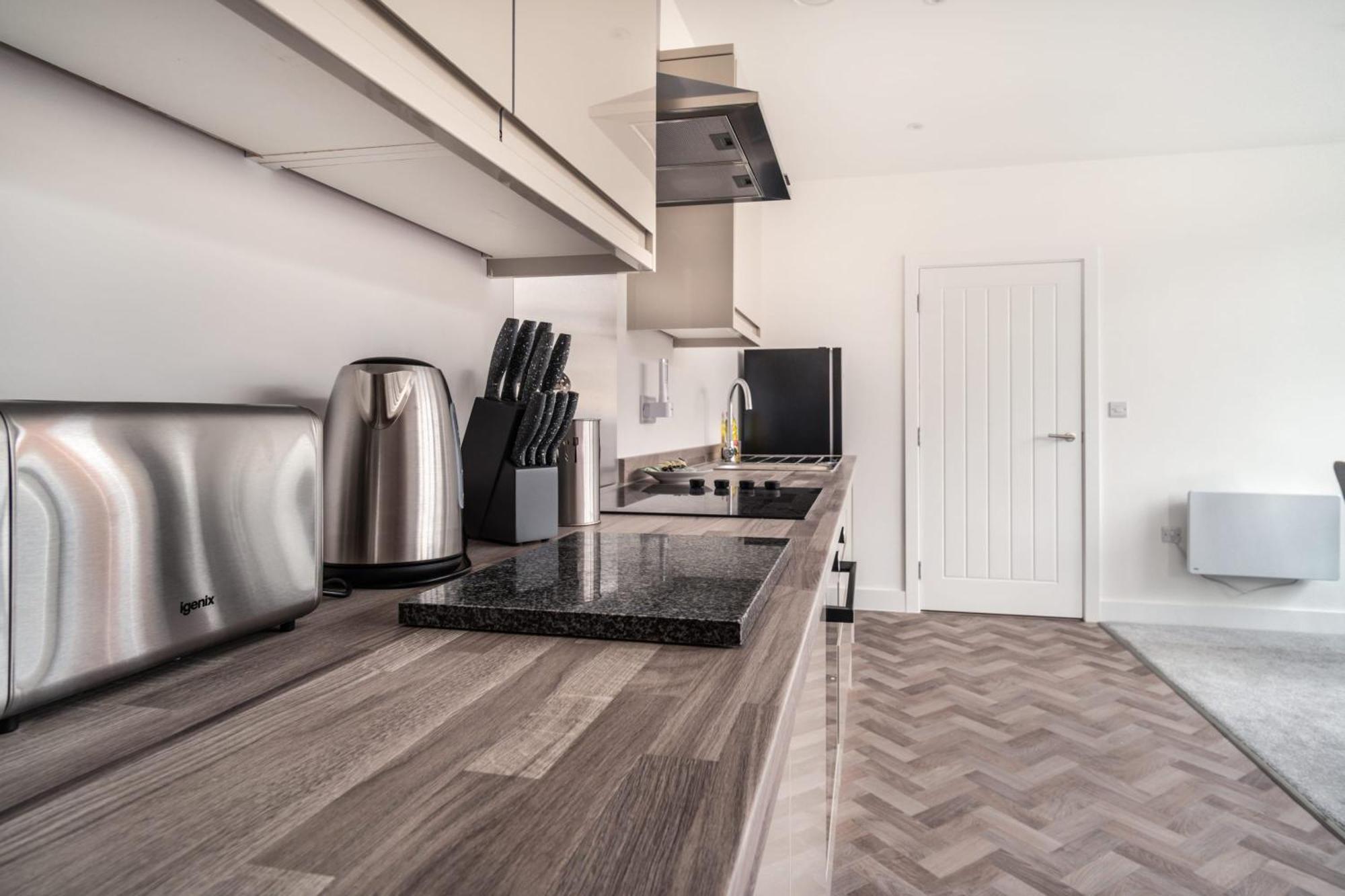 Modern 1 Bed In Wrexham